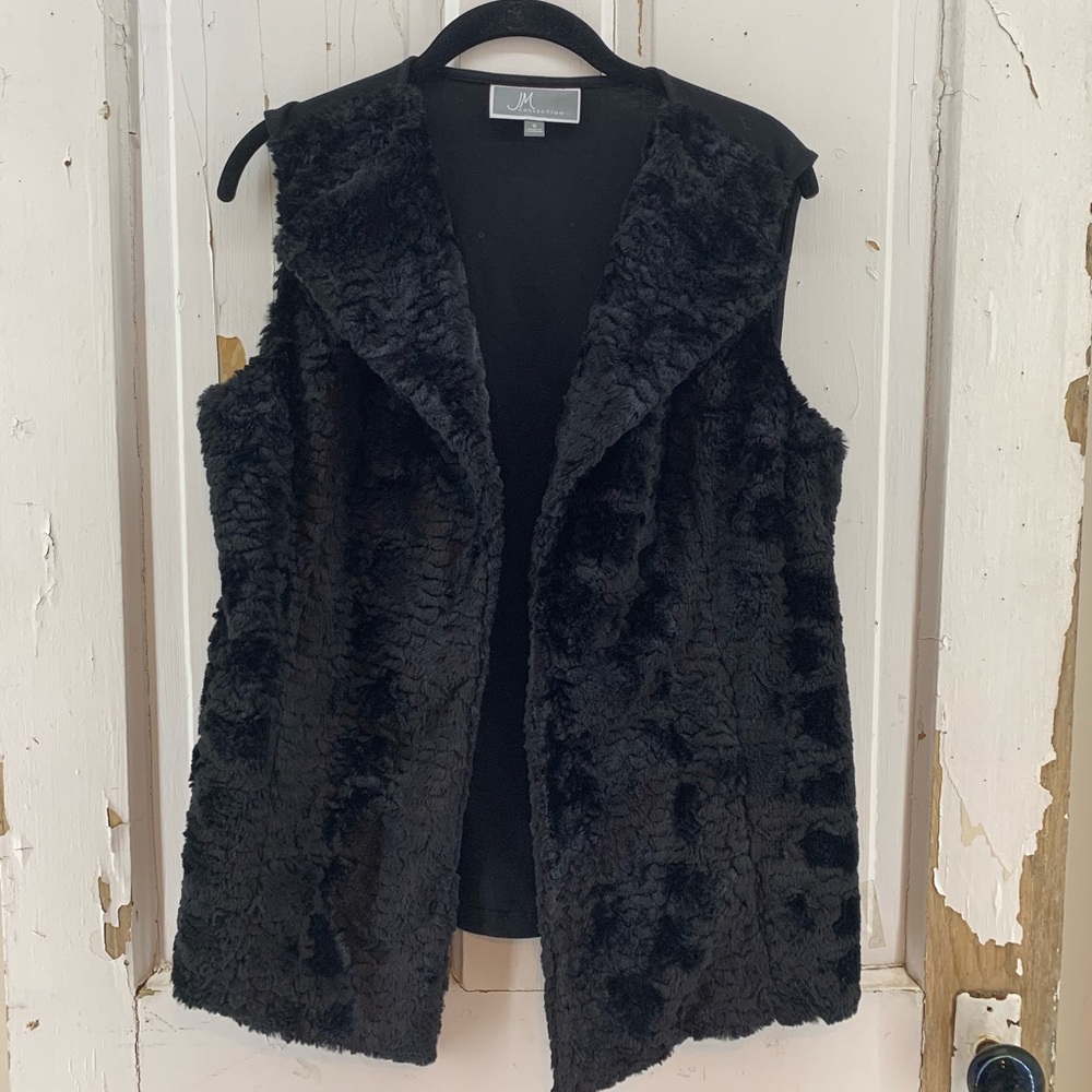 JM Collection Black Faux Fur Vest